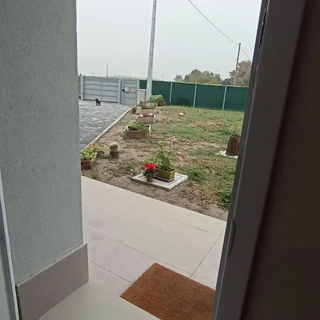 Alojamento de Acomodação e Pequeno-almoço Cà Betty Calderara di Reno